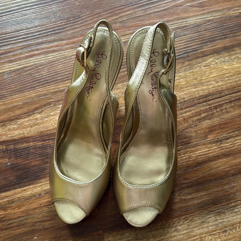 Kristin Wedge size 9